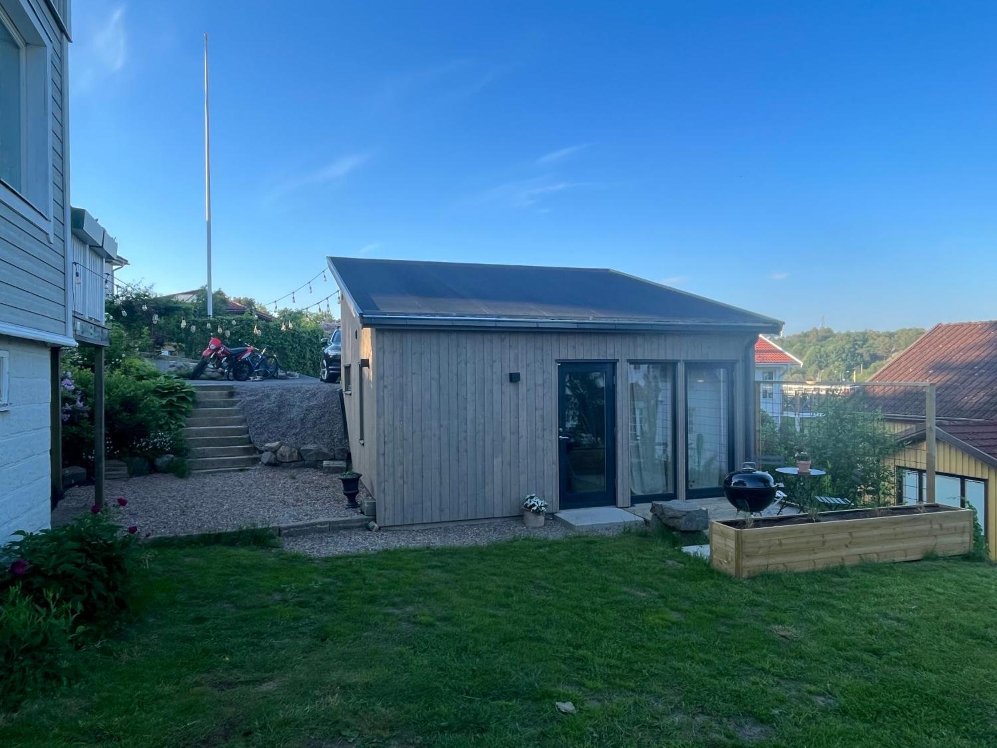 Mysigt Attefallshus Med Naerhet Till Stad Och Hav Göteborg Exterior foto